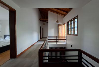 3 Bed House with En Suite in Nyari - 3