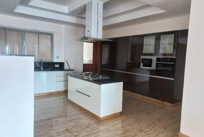 4 Bed Apartment with En Suite in Kileleshwa