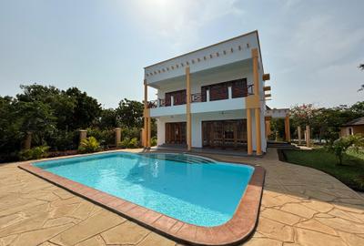 3 Bed Villa with En Suite at Ukunda