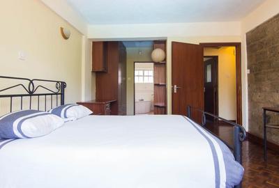 Serviced 2 Bed Apartment with En Suite in Brookside - 4