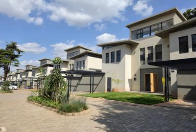 4 Bed Townhouse with En Suite at Runda - 2