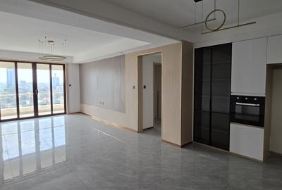 Serviced 3 Bed Apartment with En Suite at Riverside - 2