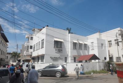 1,011 m² Commercial Property with Balcony at Off Makadara Road - 4