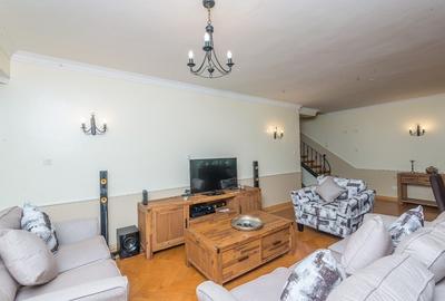 4 Bed Townhouse with En Suite in Westlands Area - 2