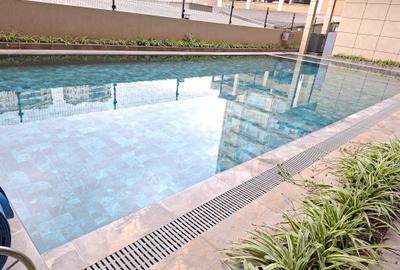 3 Bed Apartment with En Suite at Close To Westgate Mall - 2