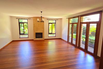 5 Bed Townhouse with En Suite at Lavington Green - 4