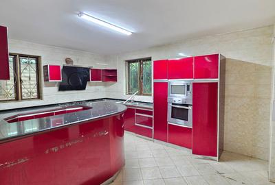4 Bed Townhouse with En Suite at Lavington Green - 3