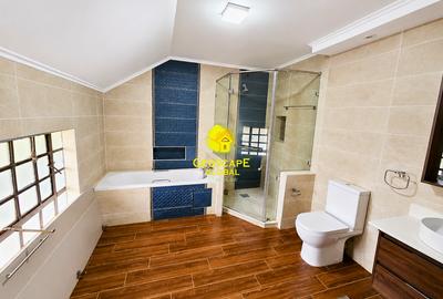 4 Bed House with En Suite in Kitisuru - 4
