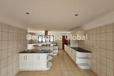 5 Bed House with En Suite in Gigiri - 4