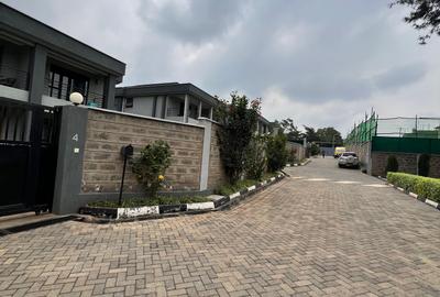 5 Bed Villa with En Suite in Muthaiga - 4