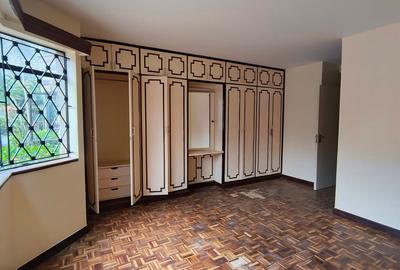 4 Bed Apartment with Swimming Pool in Kilimani - 4