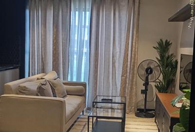 Serviced Studio Apartment with En Suite at Lantana Road