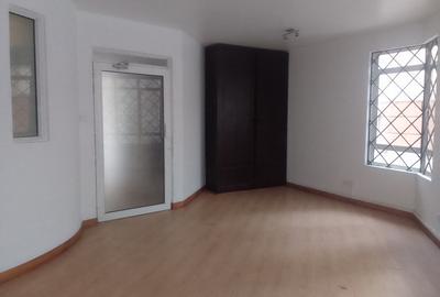 Office with Service Charge Included in Riverside - 3