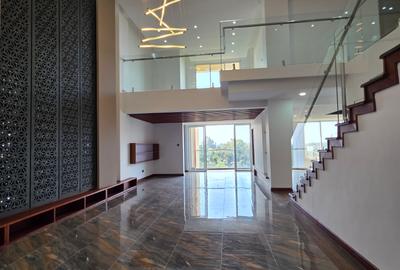4 Bed Apartment with En Suite in General Mathenge