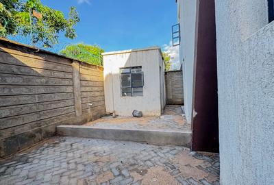 4 Bed Townhouse with En Suite at Gatongora - 4
