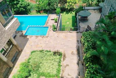 Serviced 1 Bed Apartment with En Suite at Spring Valley
