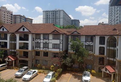 3 Bed Apartment with En Suite at Valley Arcade