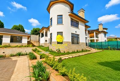 5 Bed House with En Suite in Nyari