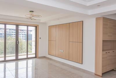 3 Bed Apartment with Swimming Pool at Riverside Drive - 4