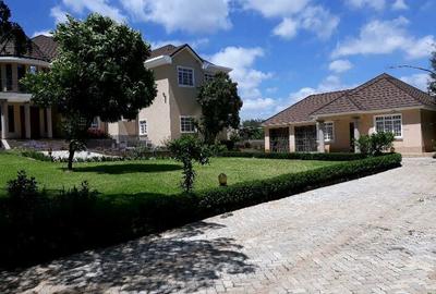 6 Bed House with En Suite at Panafric Lane - 2