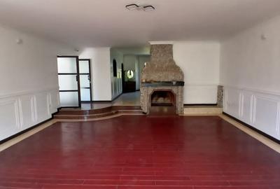 5 Bed House with En Suite at Kerarapon Road - 4