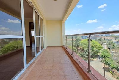 3 Bed Apartment with En Suite at Brookside Drive