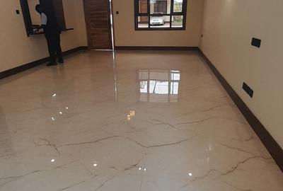 4 Bed Townhouse with En Suite at Banana Road - 3