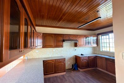 Serviced 3 Bed Apartment with En Suite in Kilimani - 2