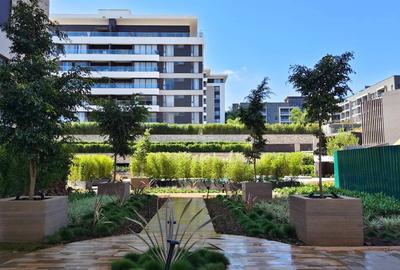 Furnished 2 Bed Apartment with En Suite in Rosslyn