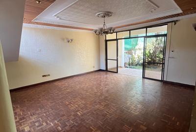 4 Bed Townhouse with En Suite at Lavington - 4