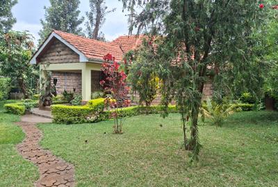 2 Bed House with En Suite at Off Mimosa Rd - 3
