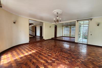 5 Bed Townhouse with En Suite at Lavington Green - 4