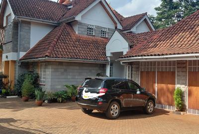 5 Bed Townhouse with En Suite in Kitisuru - 2