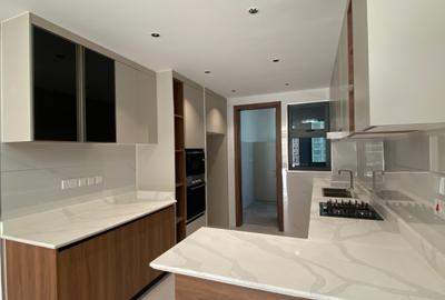 2 Bed Apartment with En Suite in Westlands Area - 2