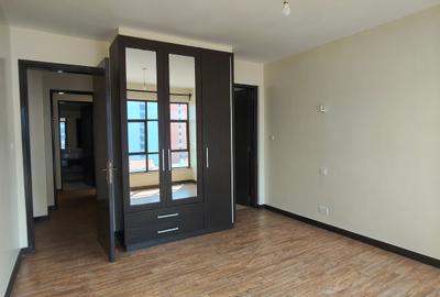 3 Bed Apartment with En Suite at Parklands - 2