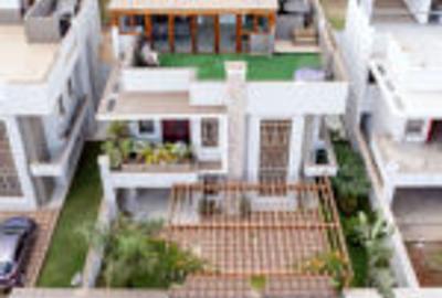 4 Bed Apartment with En Suite in Ruiru