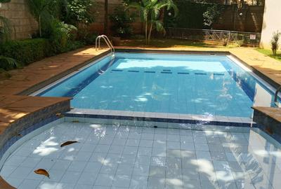 3 Bed Apartment with En Suite in Lavington - 3