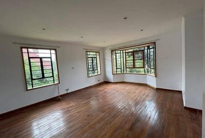 4 Bed House with En Suite in Runda - 4