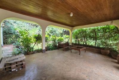 6 Bed House with En Suite at Nyari Estate - 4