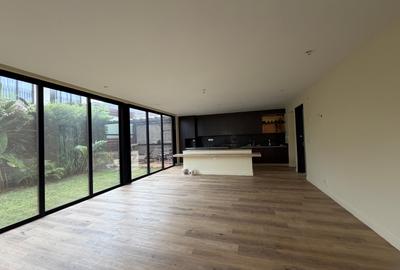 4 Bed Townhouse with En Suite in Runda - 2