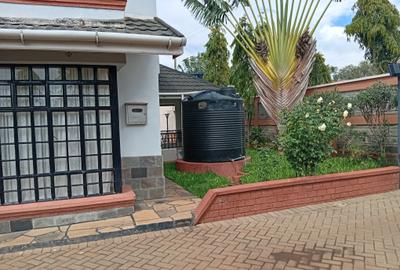 5 Bed House with En Suite at Eastern Bypass - 3