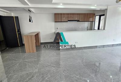 3 Bed Apartment with En Suite in Riverside - 2