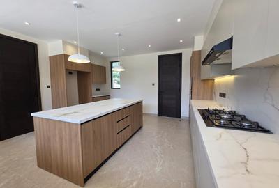 4 Bed Villa with En Suite at Karen Bogani - 3