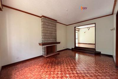 4 Bed Townhouse with En Suite at Brookside - 2