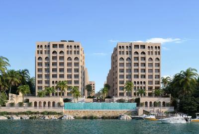 3 Bed Apartment with En Suite at Mooring - 3