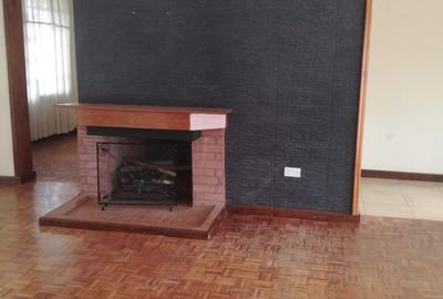 5 Bed House with En Suite in Kitisuru - 3