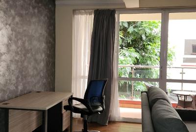 Serviced 3 Bed Apartment with En Suite at River Drive - 3