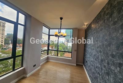 3 Bed Apartment with En Suite in Westlands Area - 2