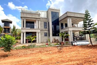 5 Bed House with En Suite in Machakos County - 2