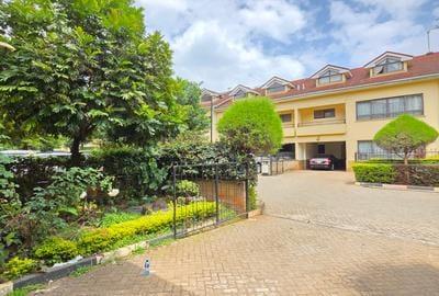 5 Bed Townhouse with En Suite at Gitanga Road